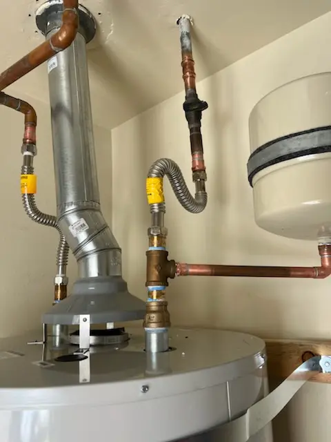 Water heater installation and plumbing repair in Oakdale Manor